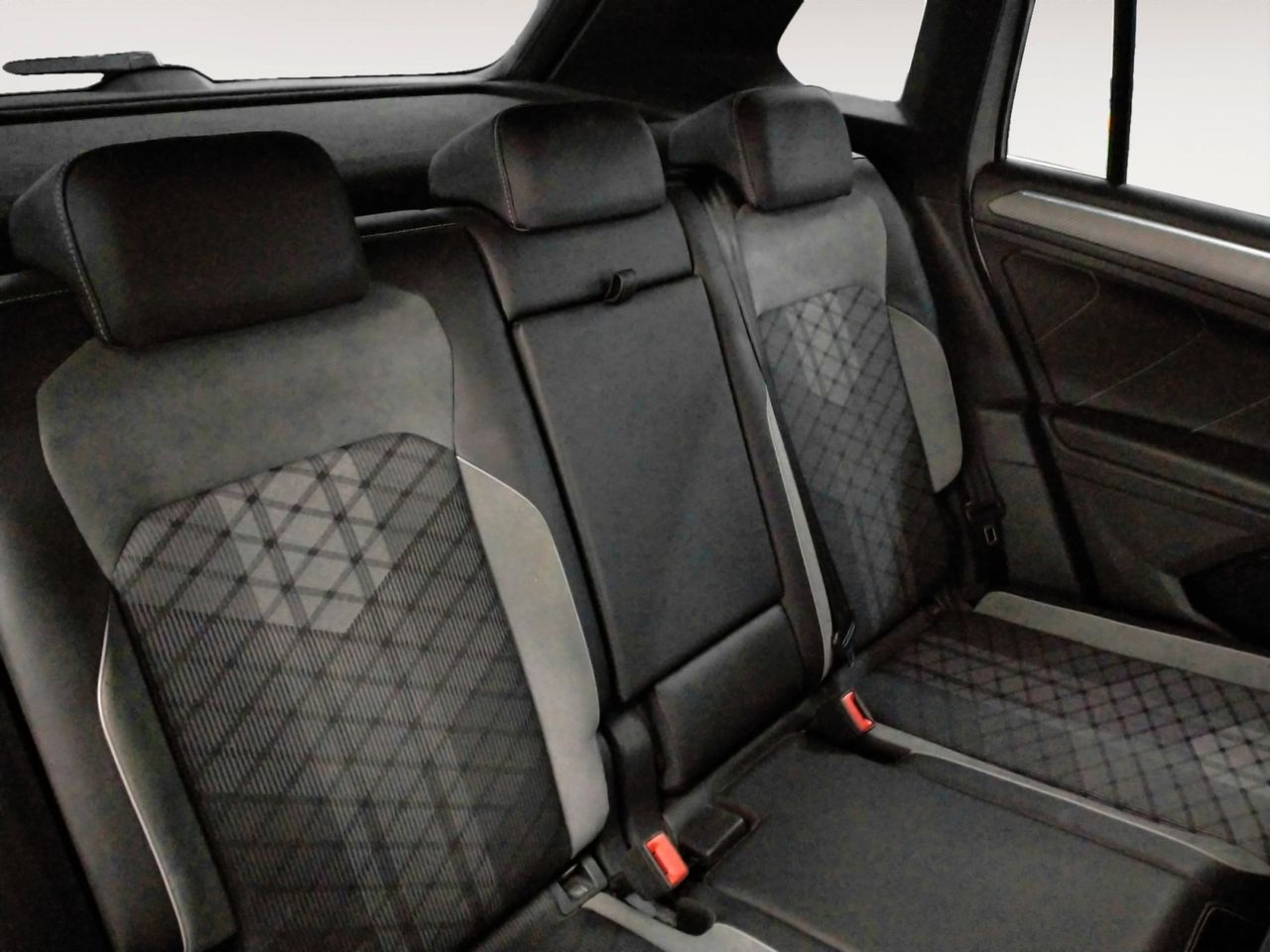 Volkswagen Tiguan R-Line - foto 10