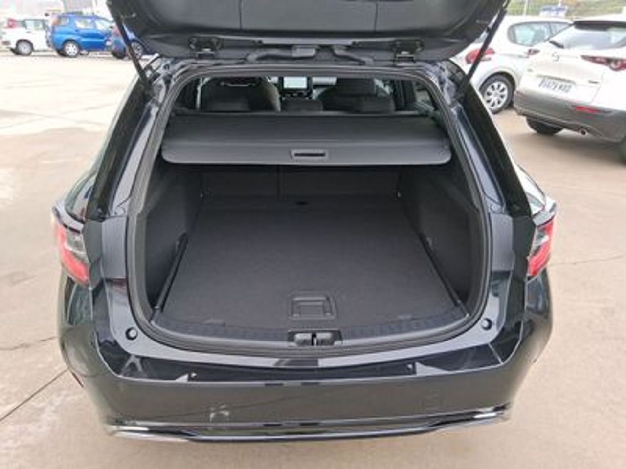 Suzuki Swace 1.8 GLE Hybrid - foto 29