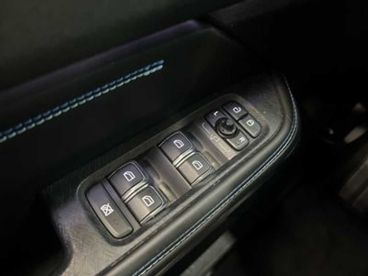 Lynk & Co 01 1.5 PHEV - foto 30