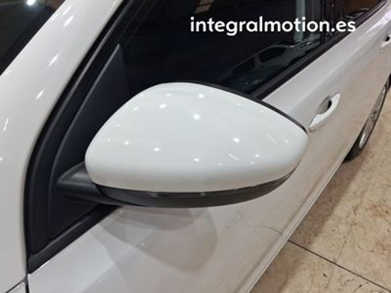 Peugeot 308 5P Style BlueHDi 100 S&S 6 Vel. MAN - foto 29