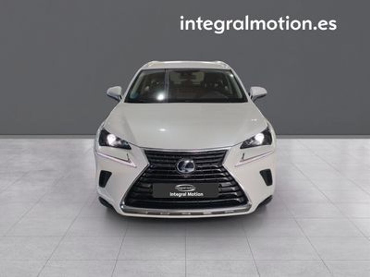 Lexus NX 2.5 300h Business Navigation 2WD