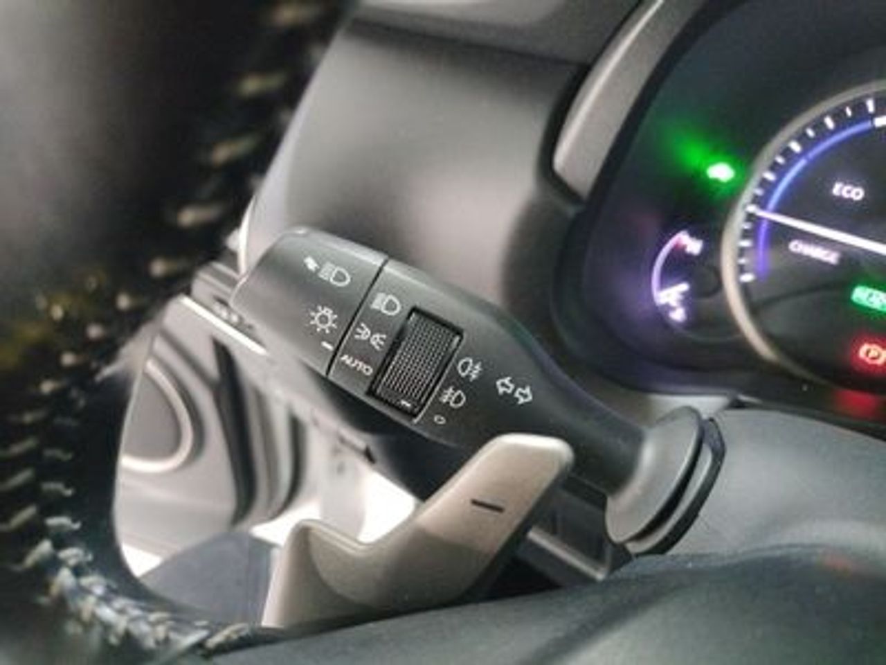 Lexus NX 2.5 300h Business Navigation 2WD - foto 12