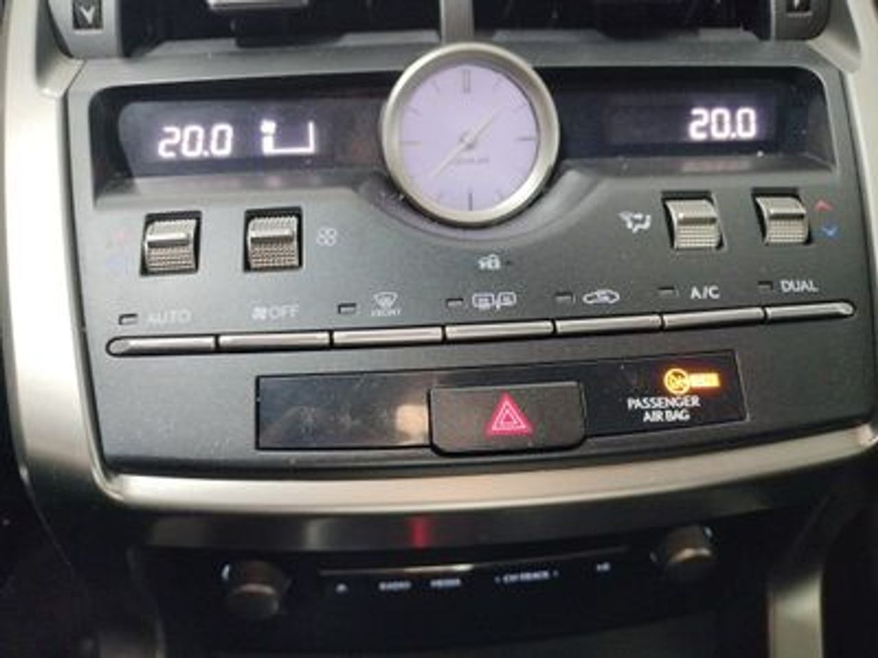 Lexus NX 2.5 300h Business Navigation 2WD - foto 15