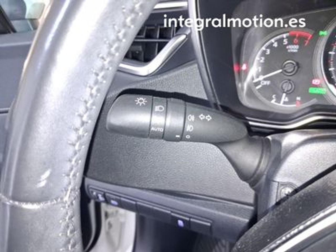 Toyota Corolla 1.8 125H ACTIVE TECH E-CVT - foto 12