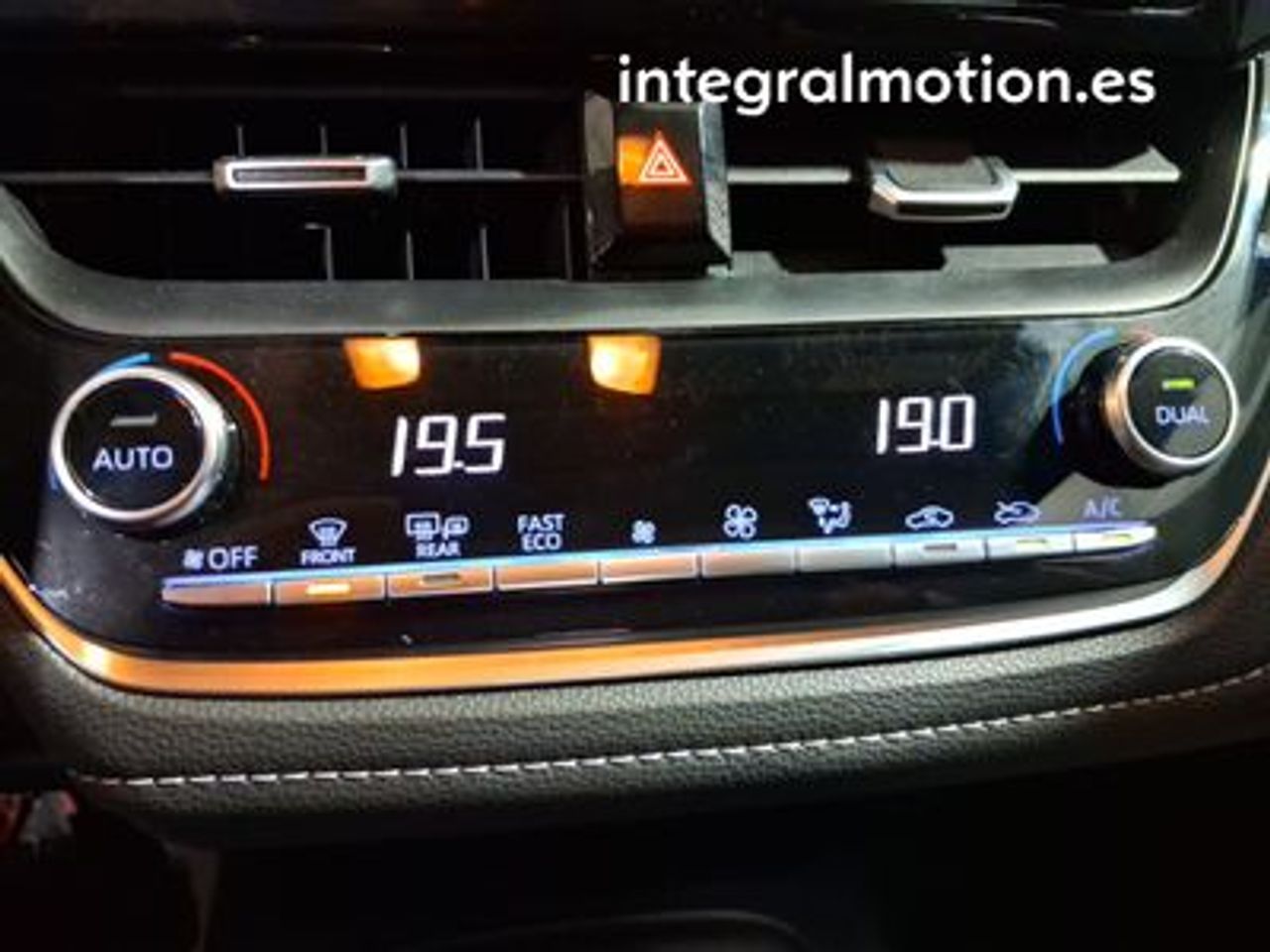 Toyota Corolla 1.8 125H ACTIVE TECH E-CVT - foto 15