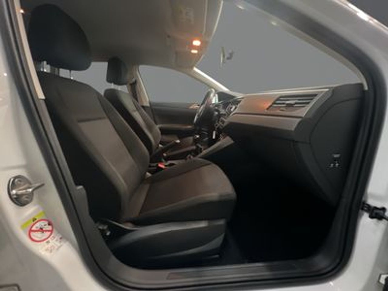 Volkswagen Polo Advance 1.6 TDI 70kW (95CV) - foto 7