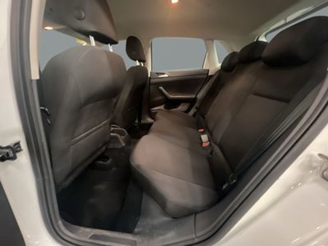 Volkswagen Polo Advance 1.6 TDI 70kW (95CV) - foto 8