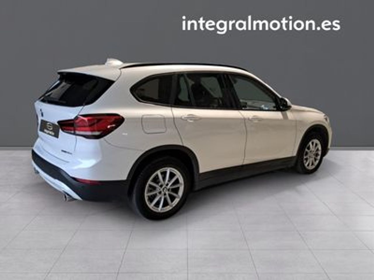 BMW X1 sDrive18dA Corporate - foto 4