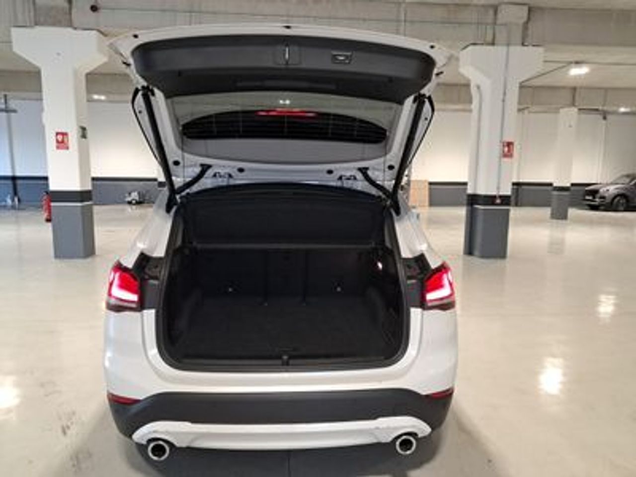 BMW X1 sDrive18dA Corporate - foto 29