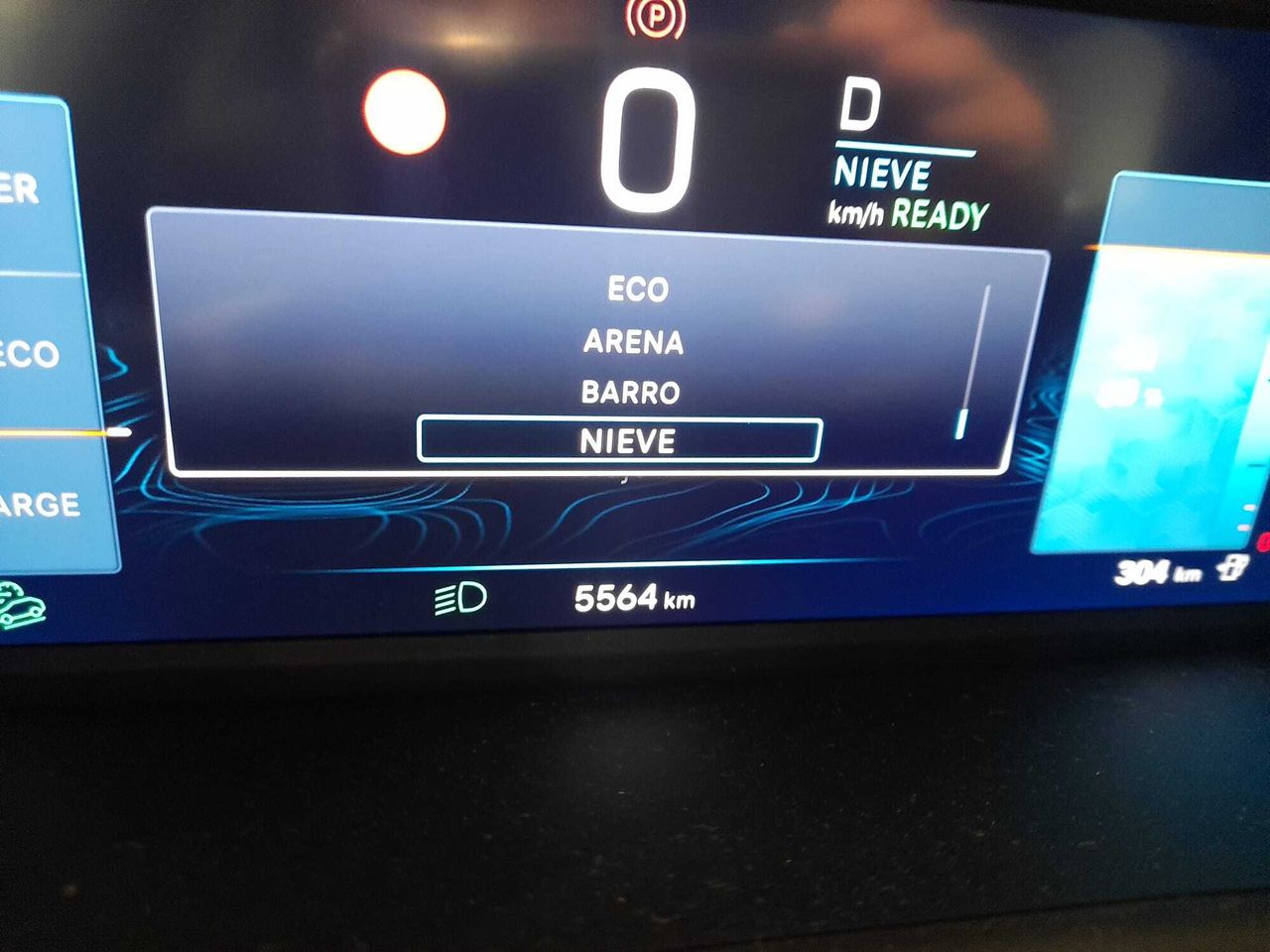 Jeep Avenger BEV 115kW (156CV) Altitude - foto 31