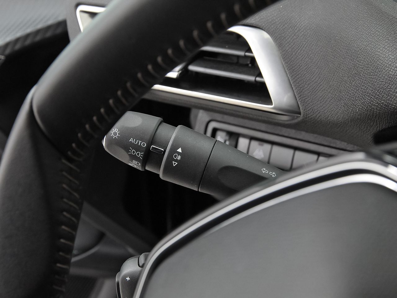 Peugeot 3008 1.2 PureTech 96KW S&S Allure Pack - foto 15