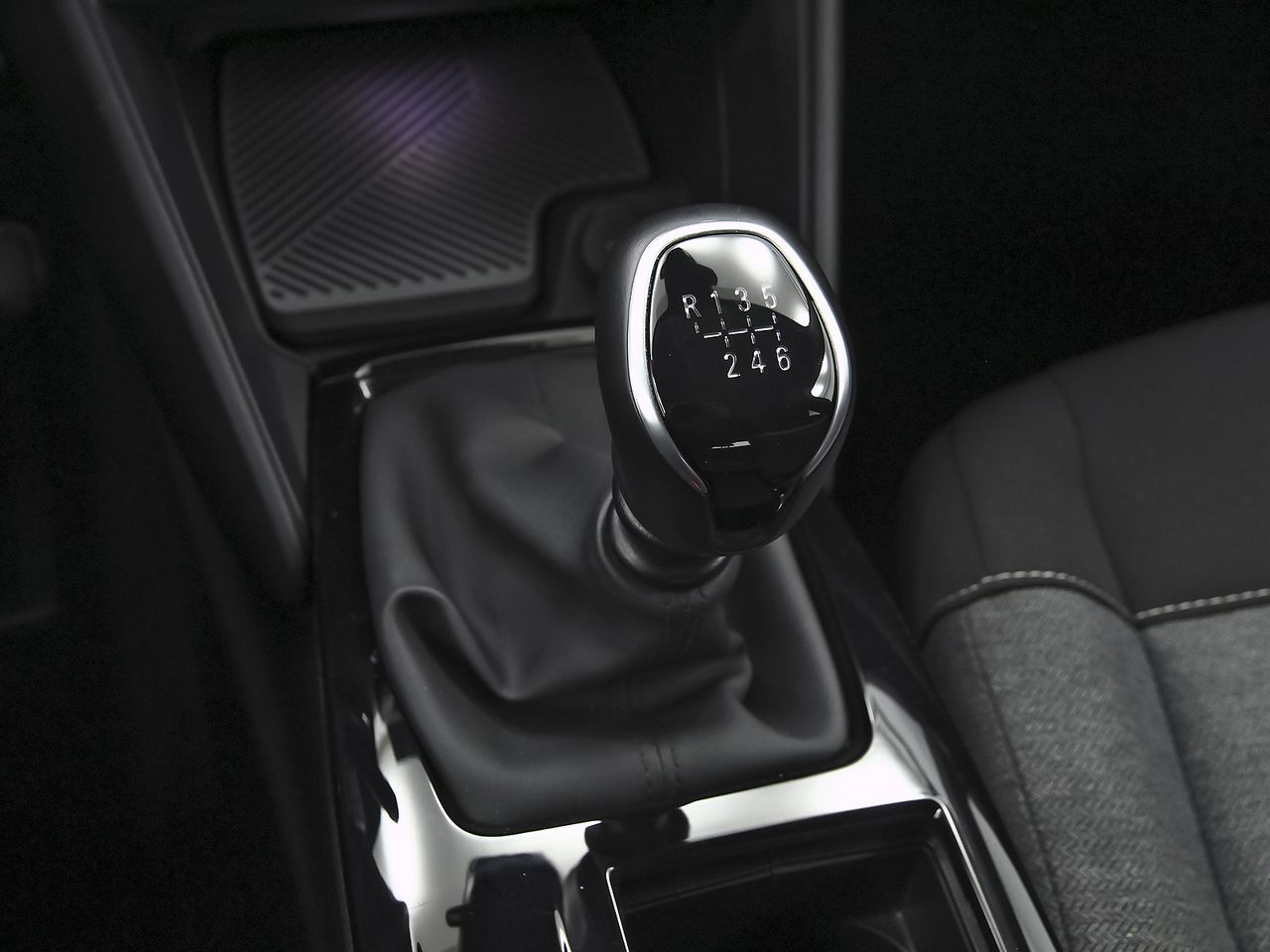 Citroën C4 BlueHDi 110 S&S 6v Feel - foto 31