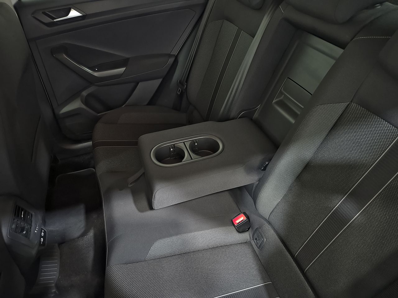 Volkswagen T-Roc Life 2.0 TDI 110kW (150CV) - foto 30