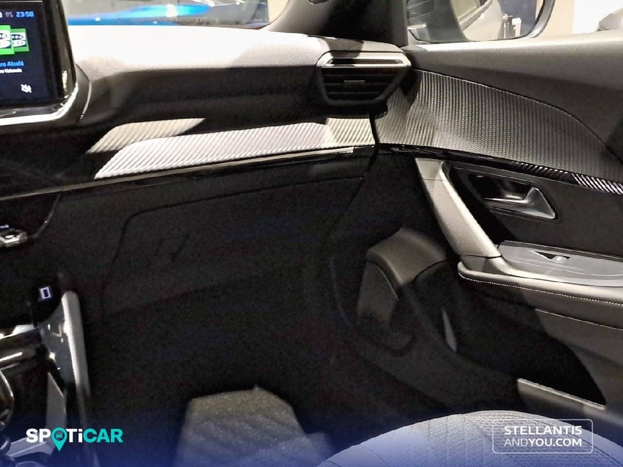 Peugeot 2008 Gasolina 100 S&S 6 Vel. MAN Allure - foto 24