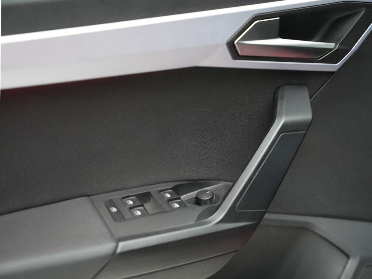 Seat Arona 1.0 TSI 115CV FR Special Edition DSG - foto 16