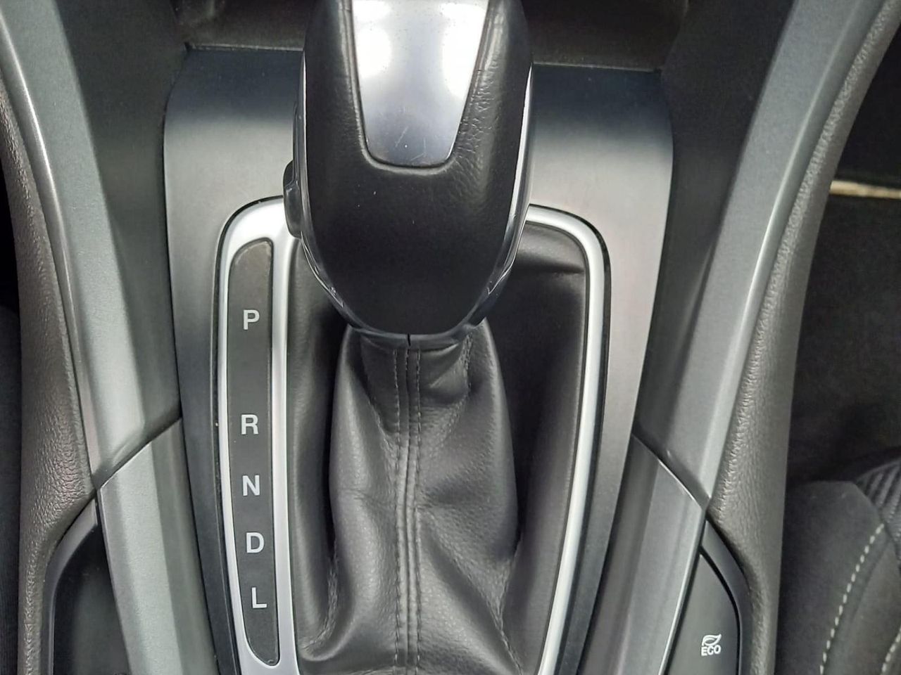 FORD MONDEO 2.0 Hibrido 137kW (187CV) Titanium H - foto 20