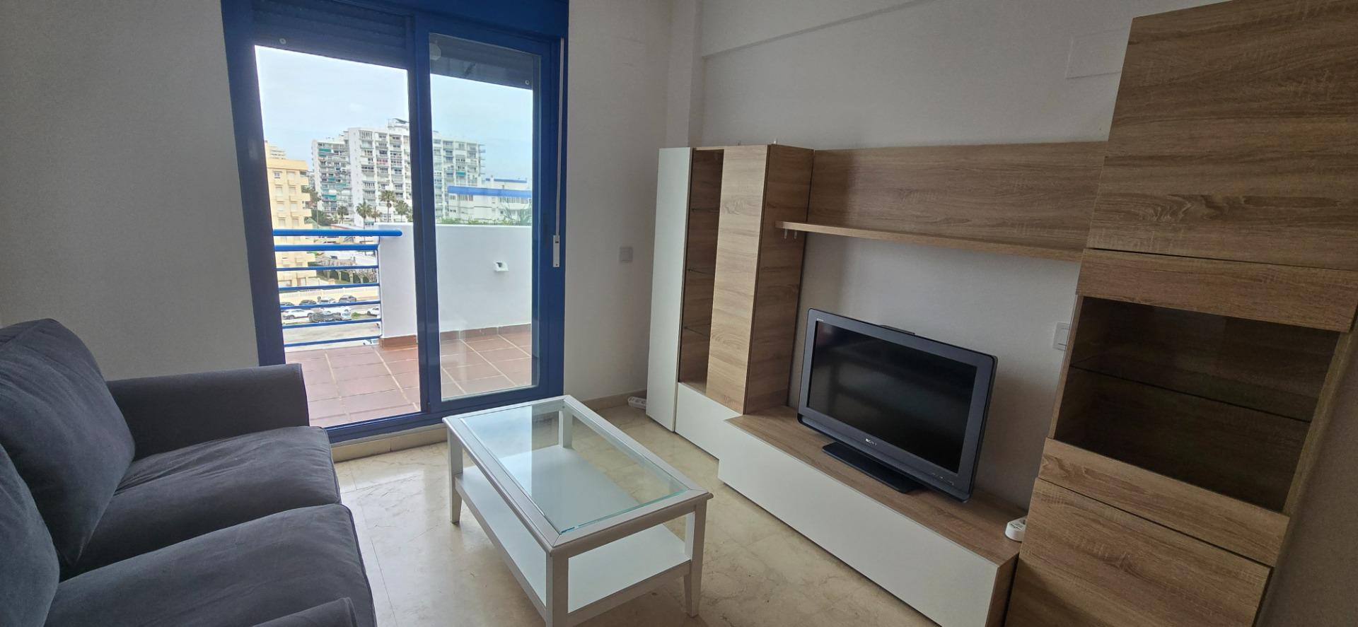 Excepcional Apartamento en Benalmádena a Pocos Pasos del Mar - foto 2