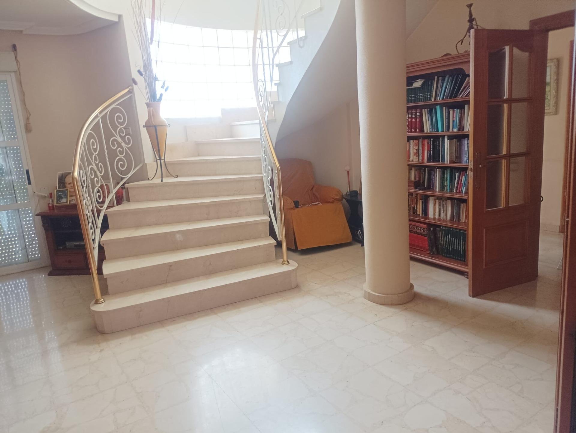 Chalet adosado único en La Alberca, a un paso de Montevida