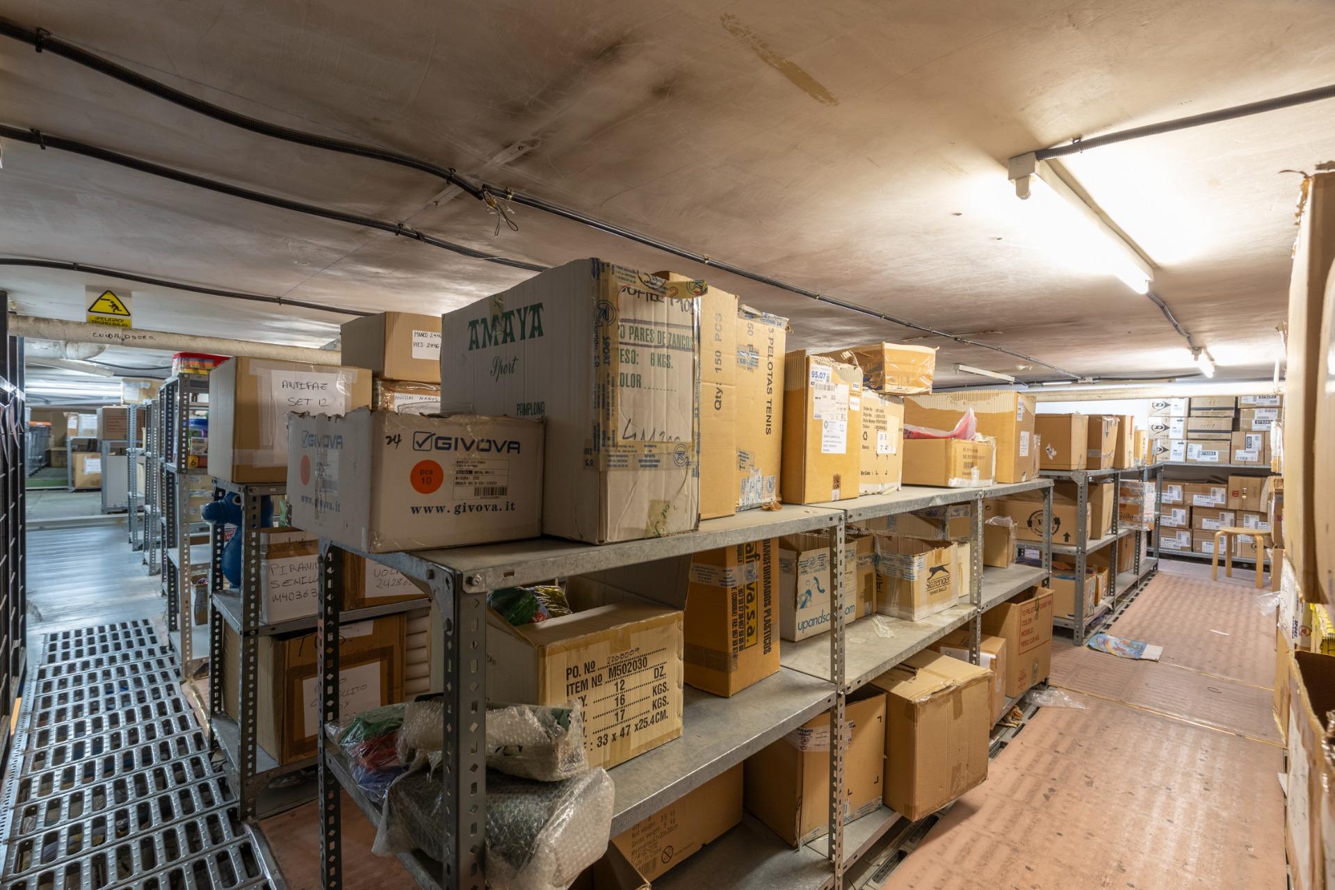 Amplio local comercial en una de las zonas más consolidadas  - foto 19