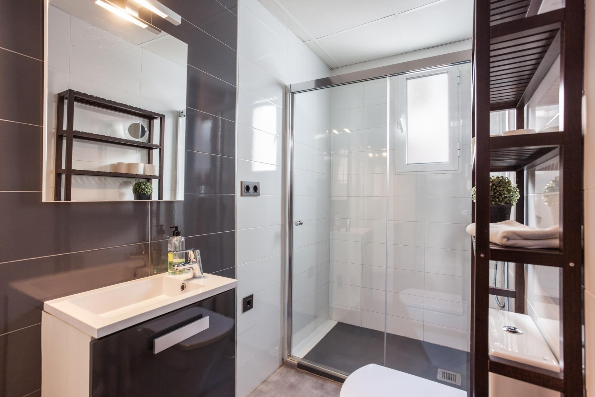 ATENCIÓN INVERSORES!!! Magnífico Edificio en pleno Centro de - foto 10