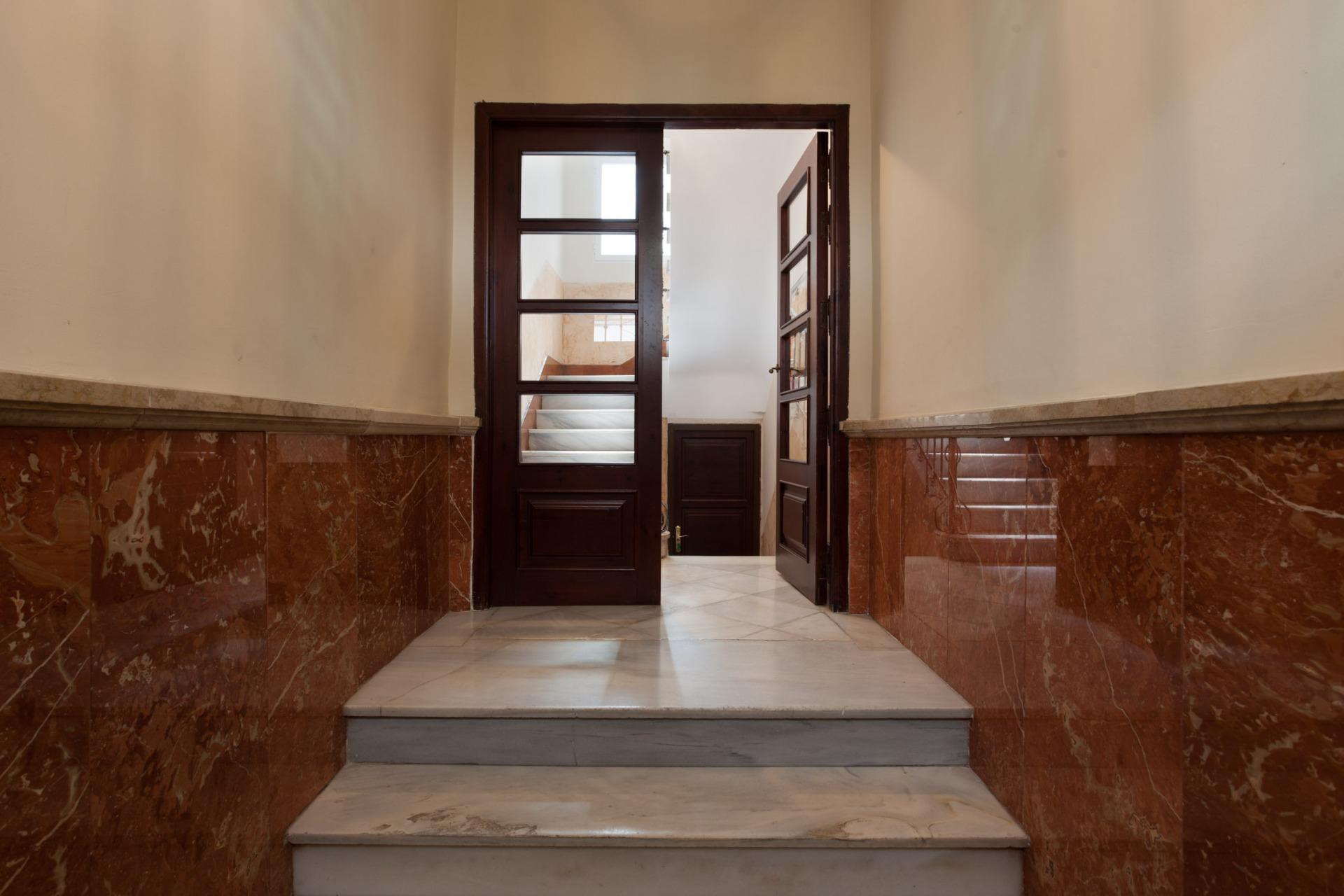 ATENCIÓN INVERSORES!!! Magnífico Edificio en pleno Centro de - foto 37