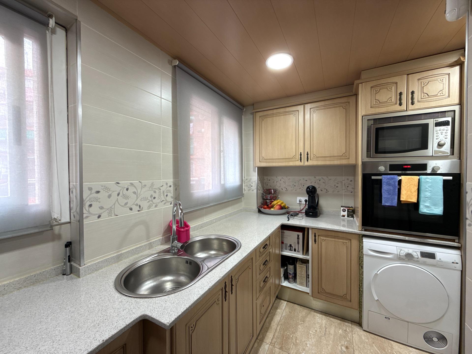 Acogedor Piso en Bon Pastor, Barcelona - Para entrara a Vivi - foto 11