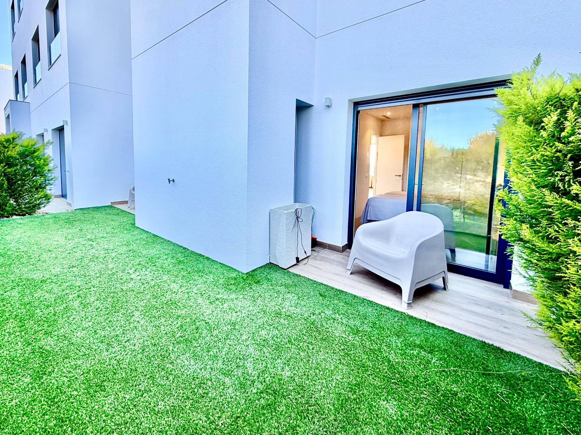 Precioso Apartamento en Planta Baja en Las Colinas Golf - foto 18