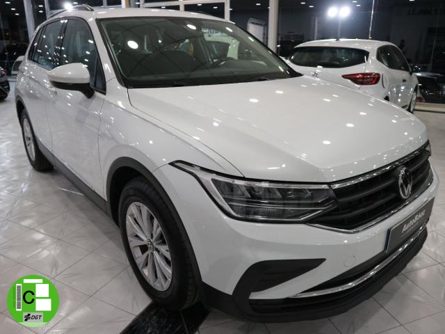 VOLKSWAGEN - Tiguan - Life 2.0 TDI 90 kW