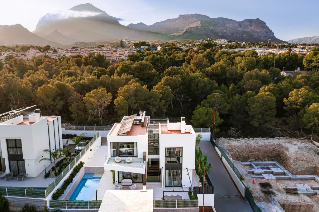 Casa-Chalet en Venta en Nucia, La Alicante