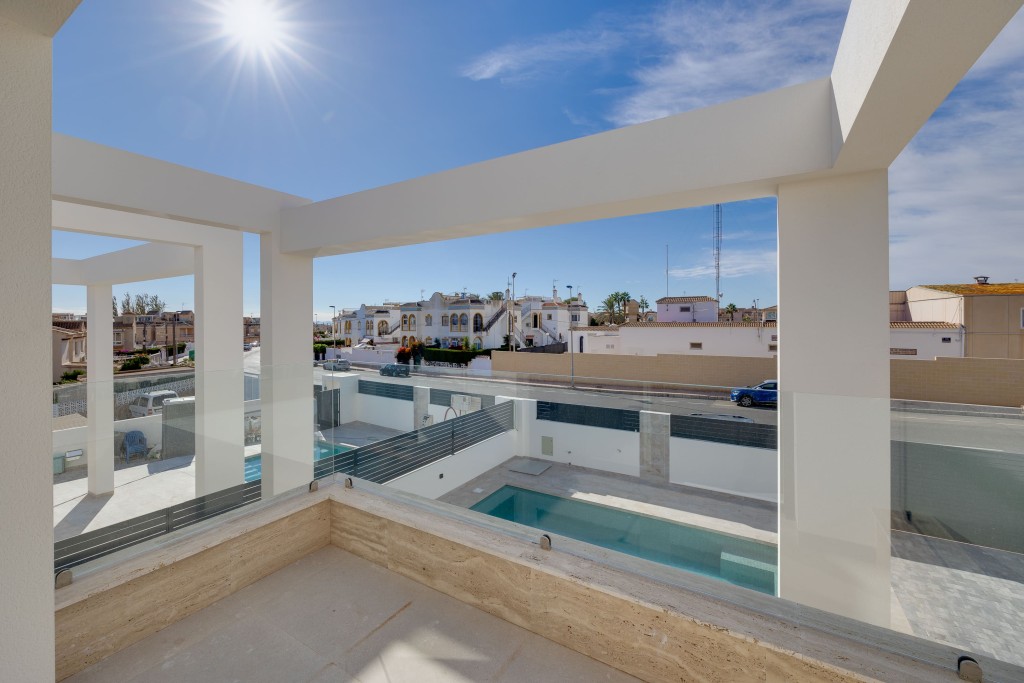 Casa de pueblo en Venta en Torrevieja Alicante - foto 8