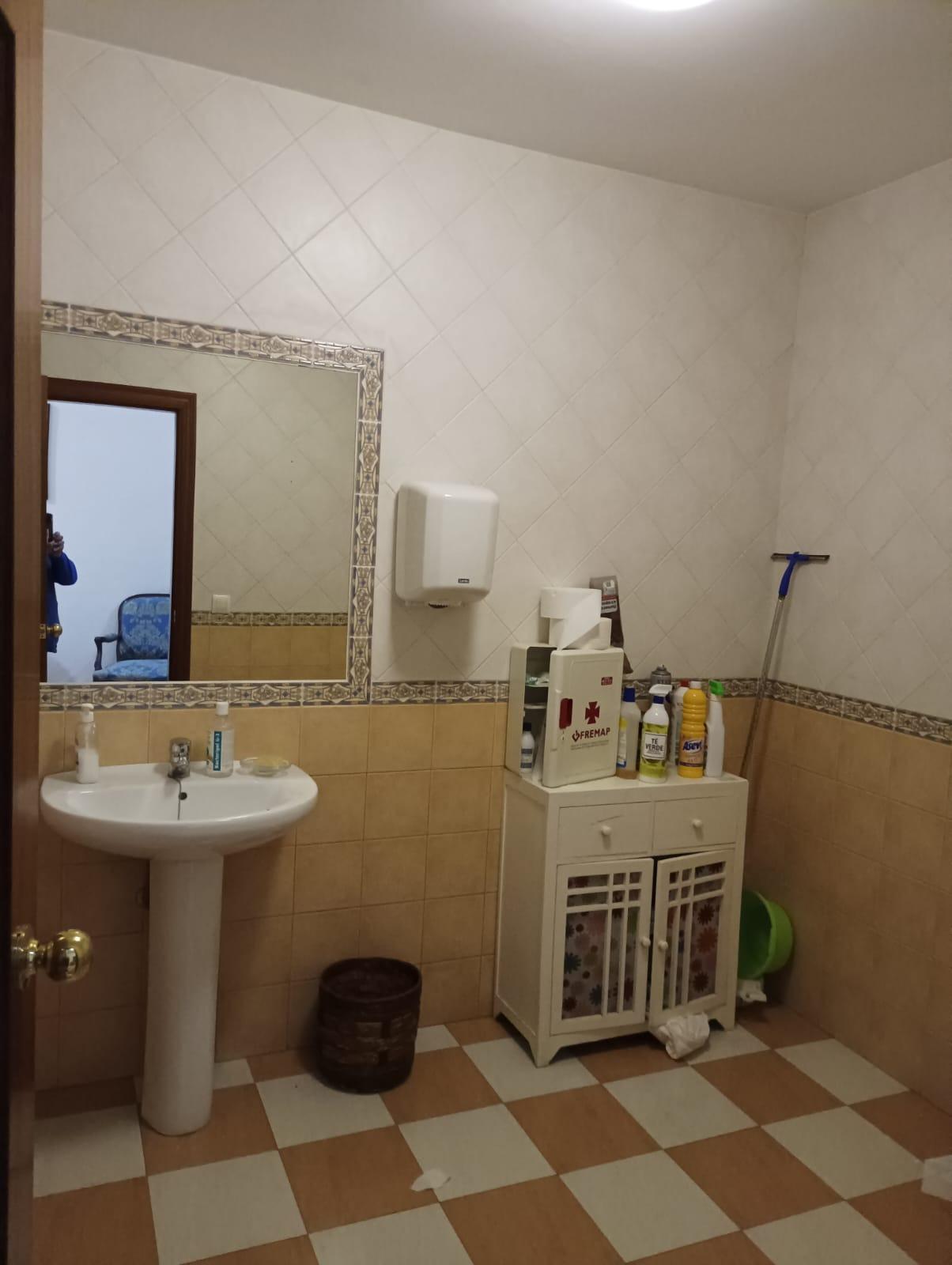 AMPLIA NAVE INDUSTRIAL EN LA RAMBLA, CORDOBA - OPORTUNIDAD U - foto 8