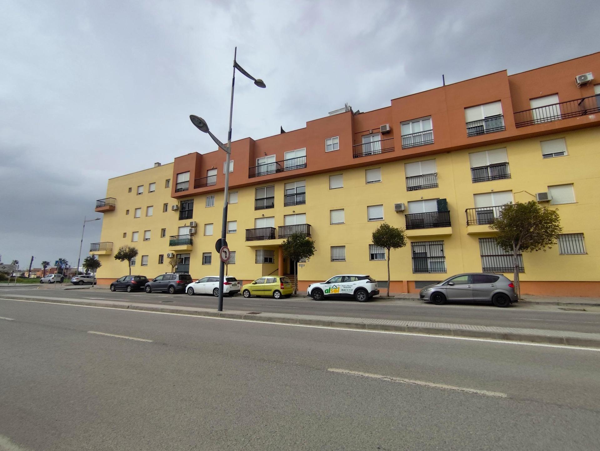 PISO MUY LUMINOSO EN RONDA DEL ESTERO SAN FERNANDO - foto 33