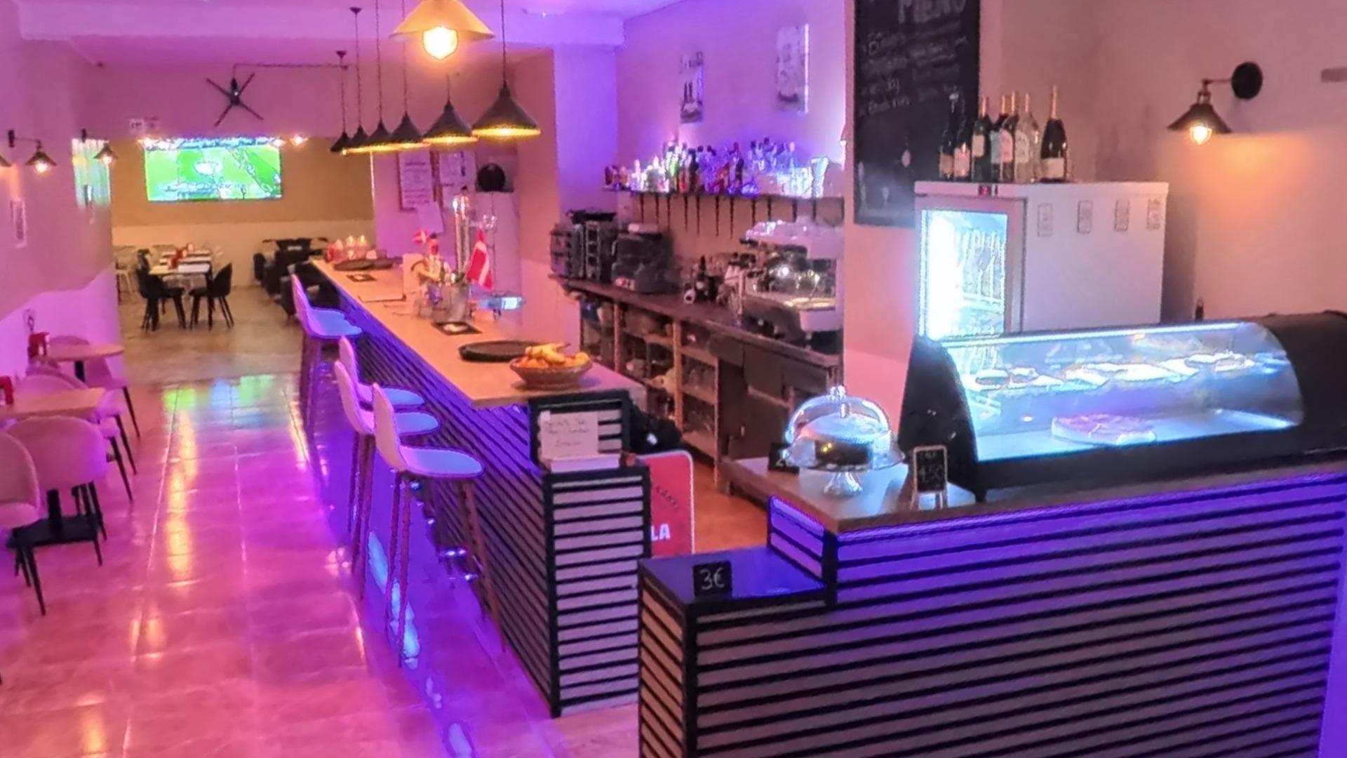 Negocio de Hostelería en Traspaso – Gran Superficie, Alquile