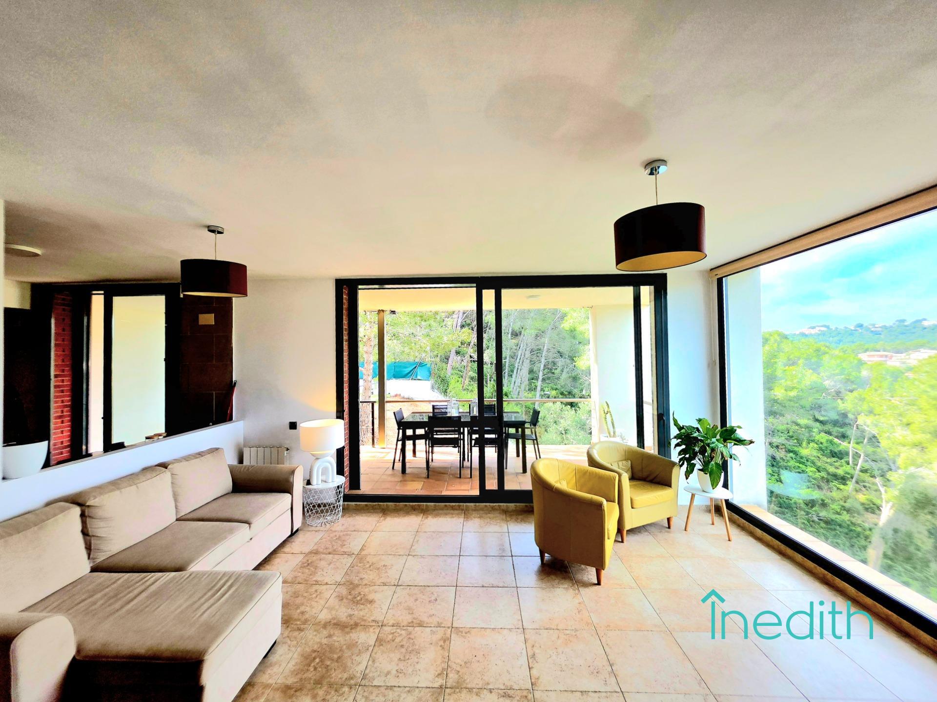 Preciosa casa de diseño en Cubelles rodeada de naturaleza y  - foto 15