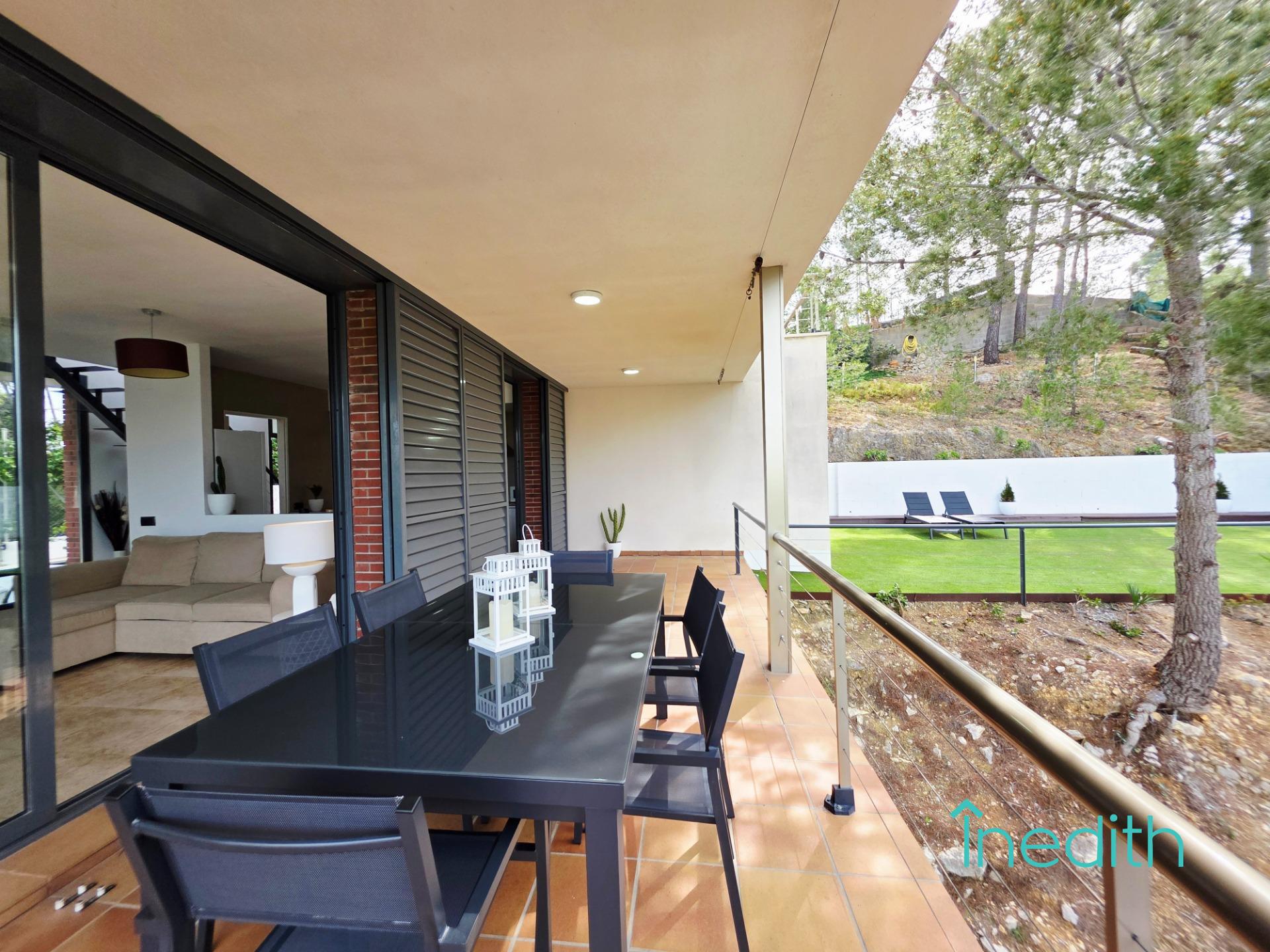 Preciosa casa de diseño en Cubelles rodeada de naturaleza y  - foto 23