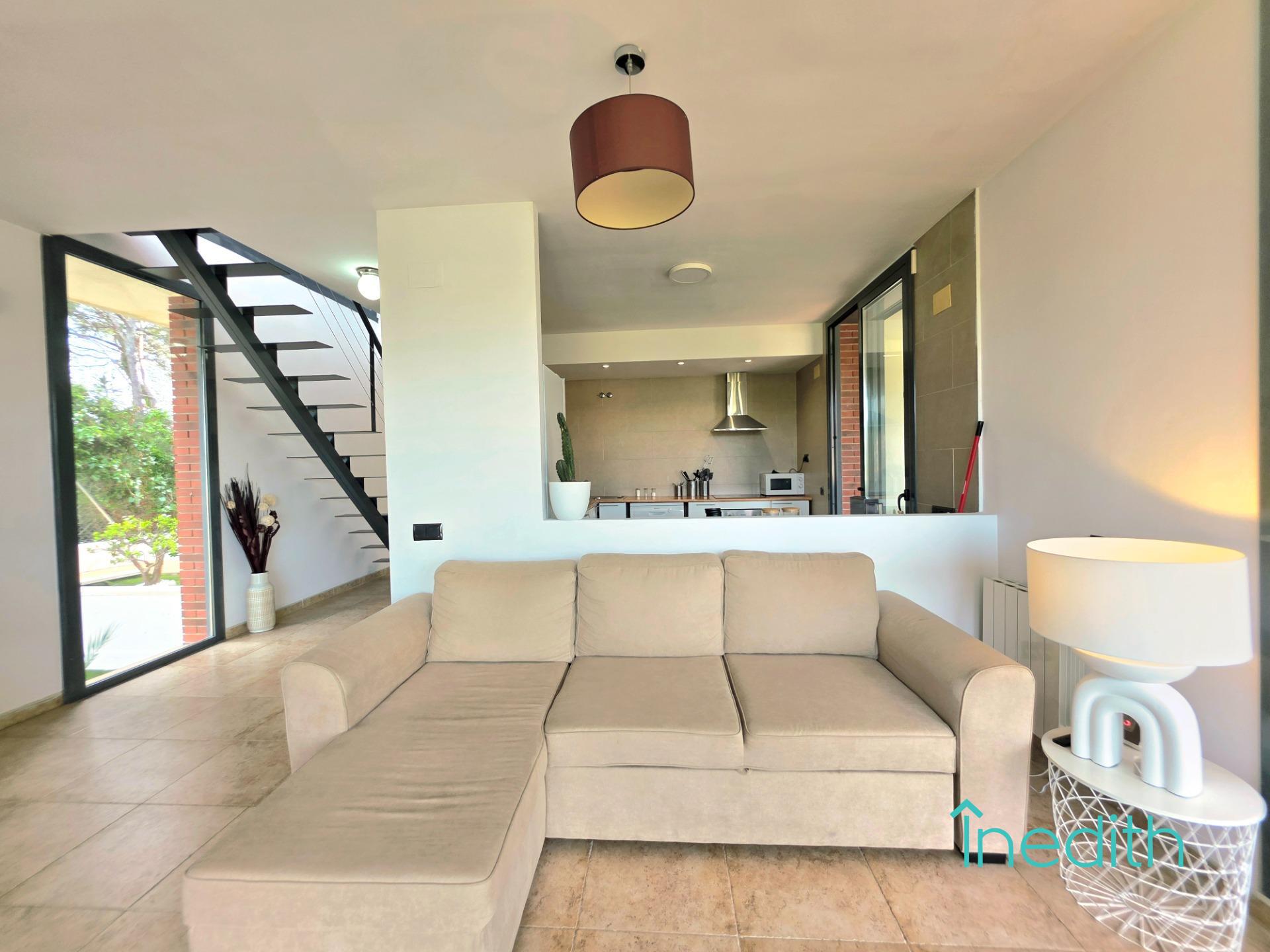 Preciosa casa de diseño en Cubelles rodeada de naturaleza y  - foto 27