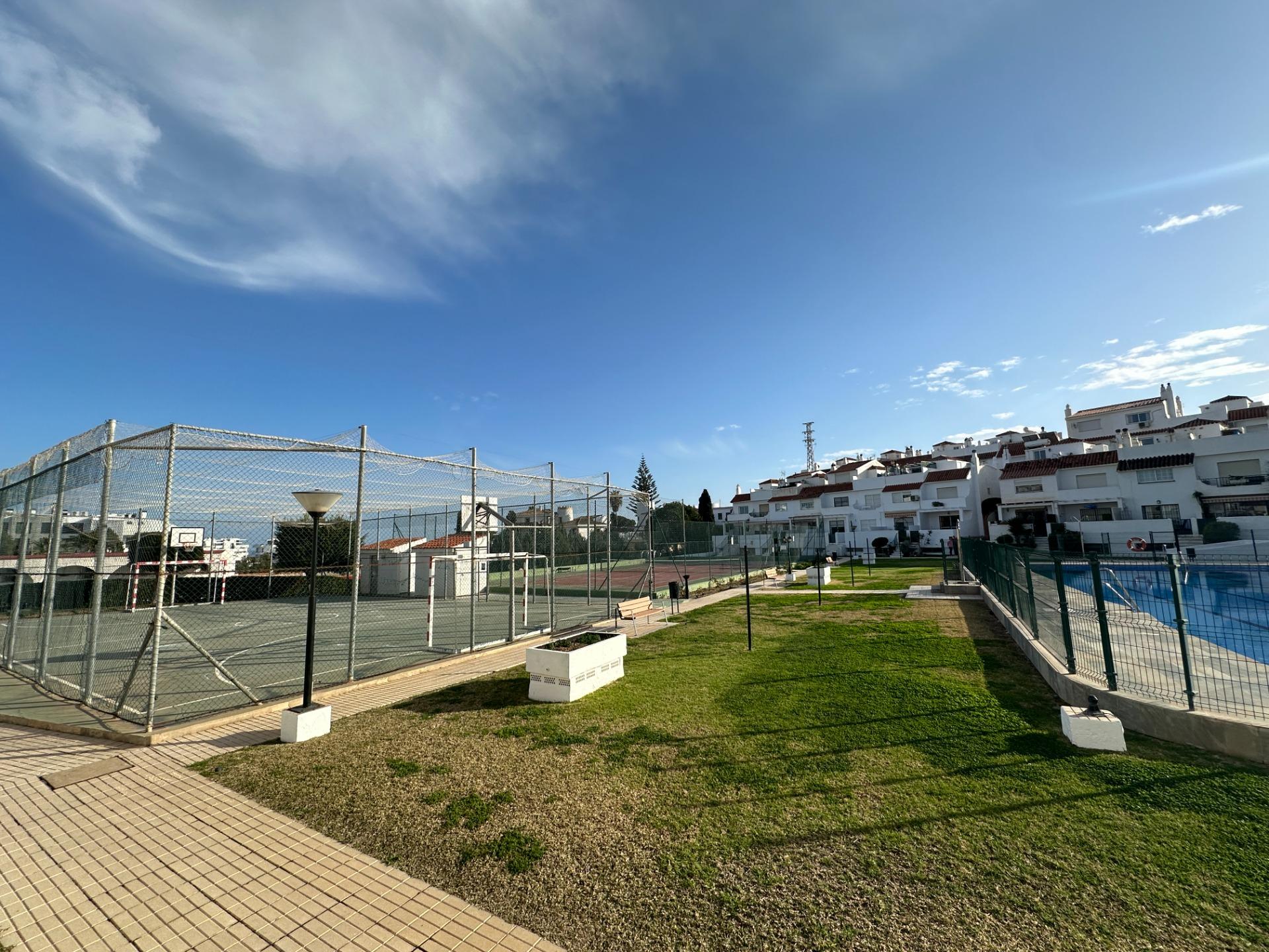 Mijas Costa - Pareada, 2 Dormitorios + Apartamento Independi - foto 44