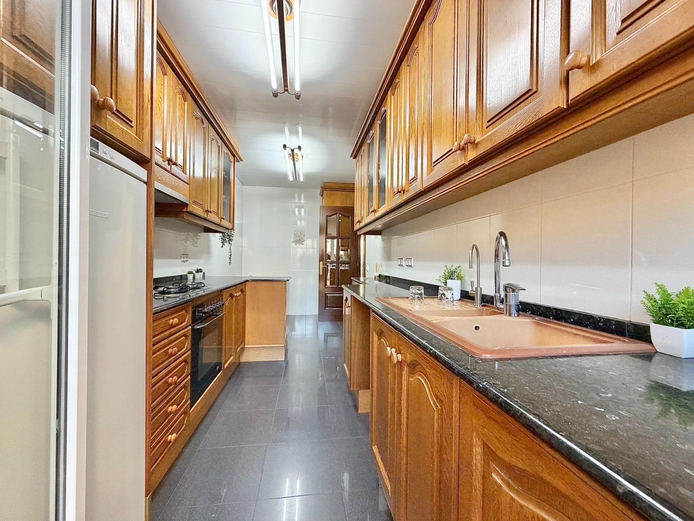 CASA UNIFAMILIAR ADOSADA EN SANT QUIRZE DEL VALLÈS !! - foto 10