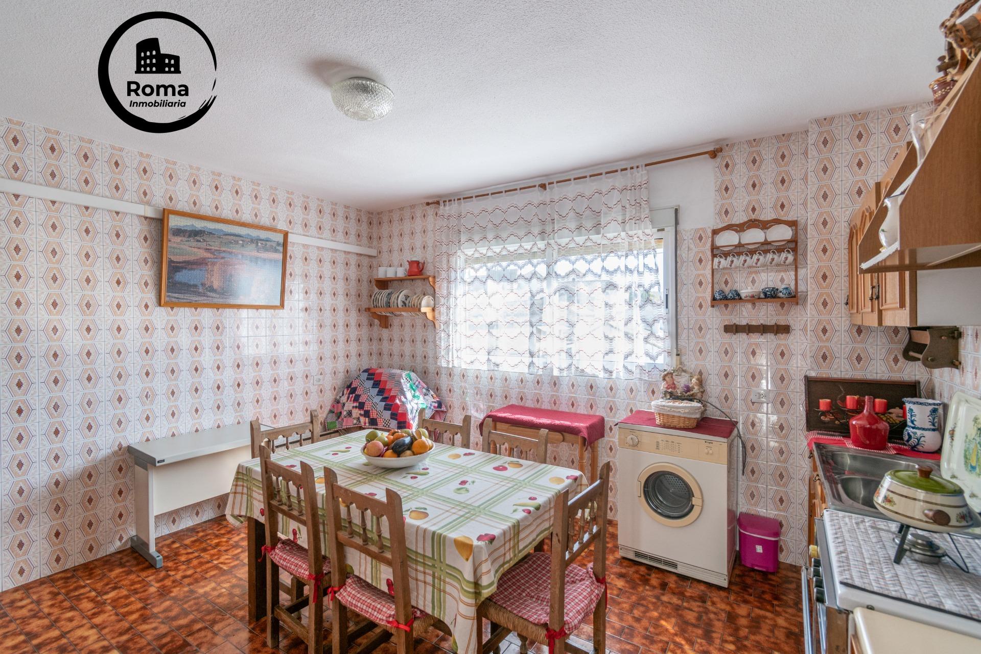 Gran Casa en Esquina en Atarfe – 4 Dormitorios, Piscina, Gar - foto 34