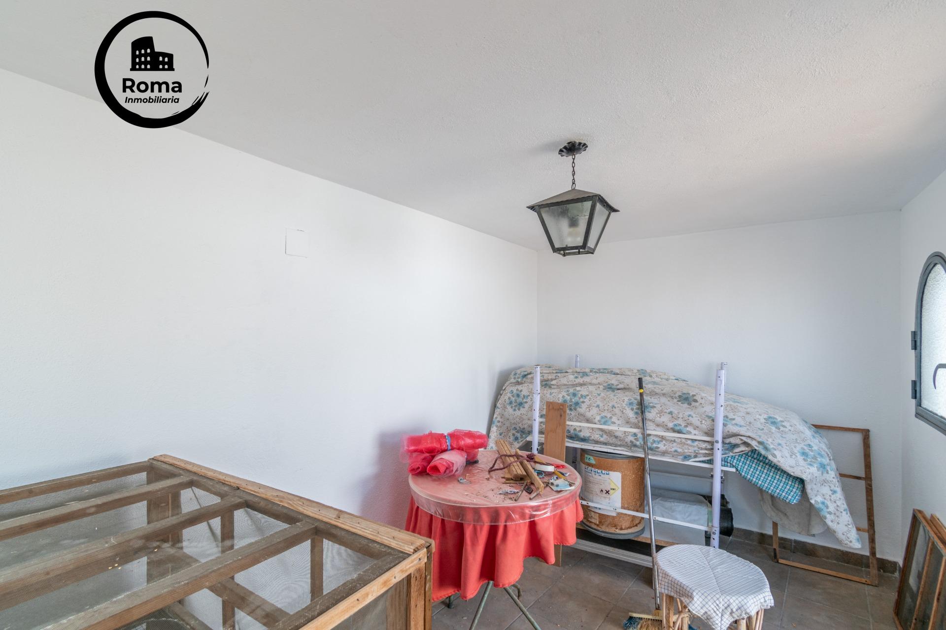 Gran Casa en Esquina en Atarfe – 4 Dormitorios, Piscina, Gar - foto 44