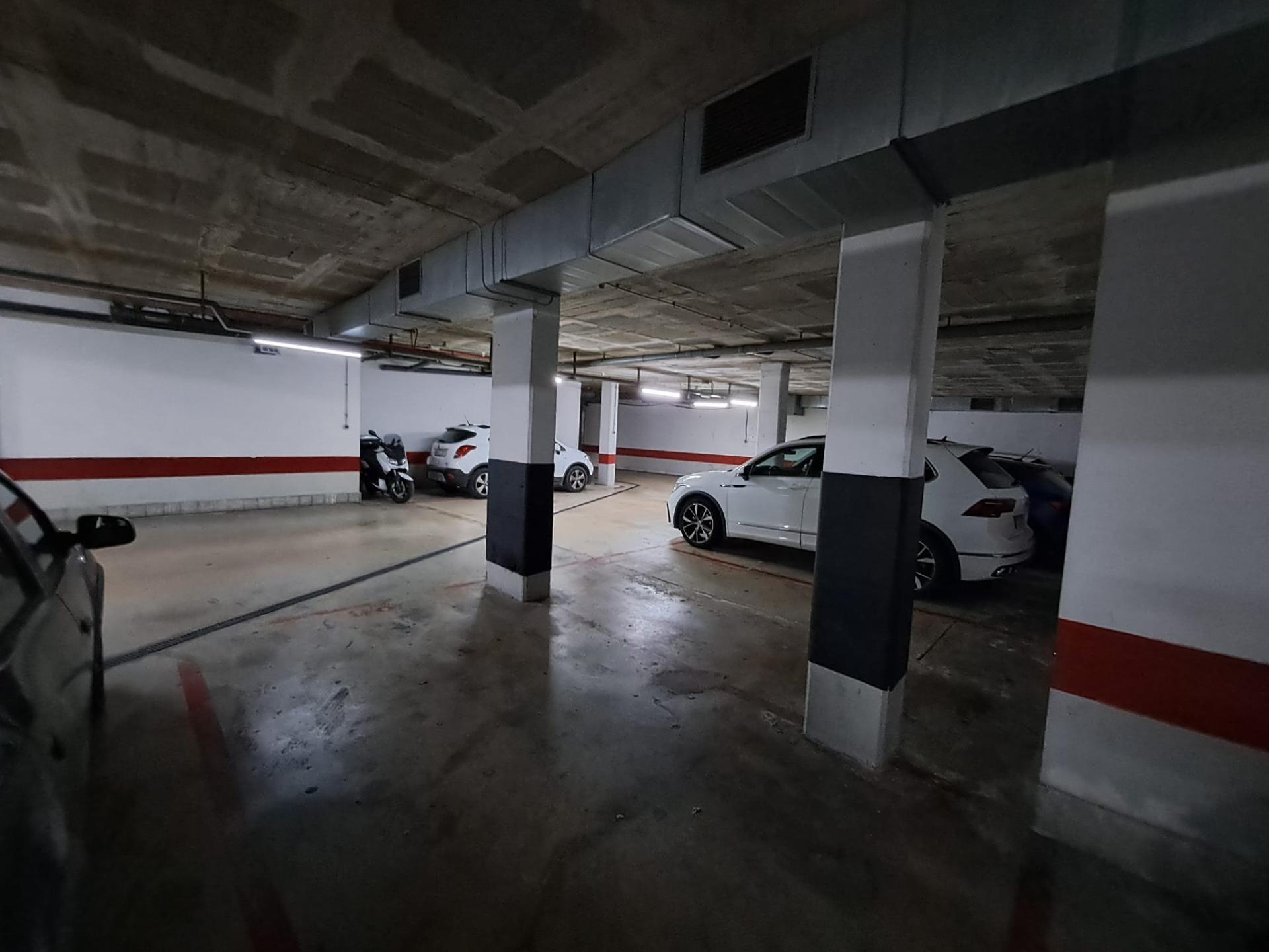 PARKING EN VENTA EN EL CORAZÓN DE TORRE ROMEU - foto 3
