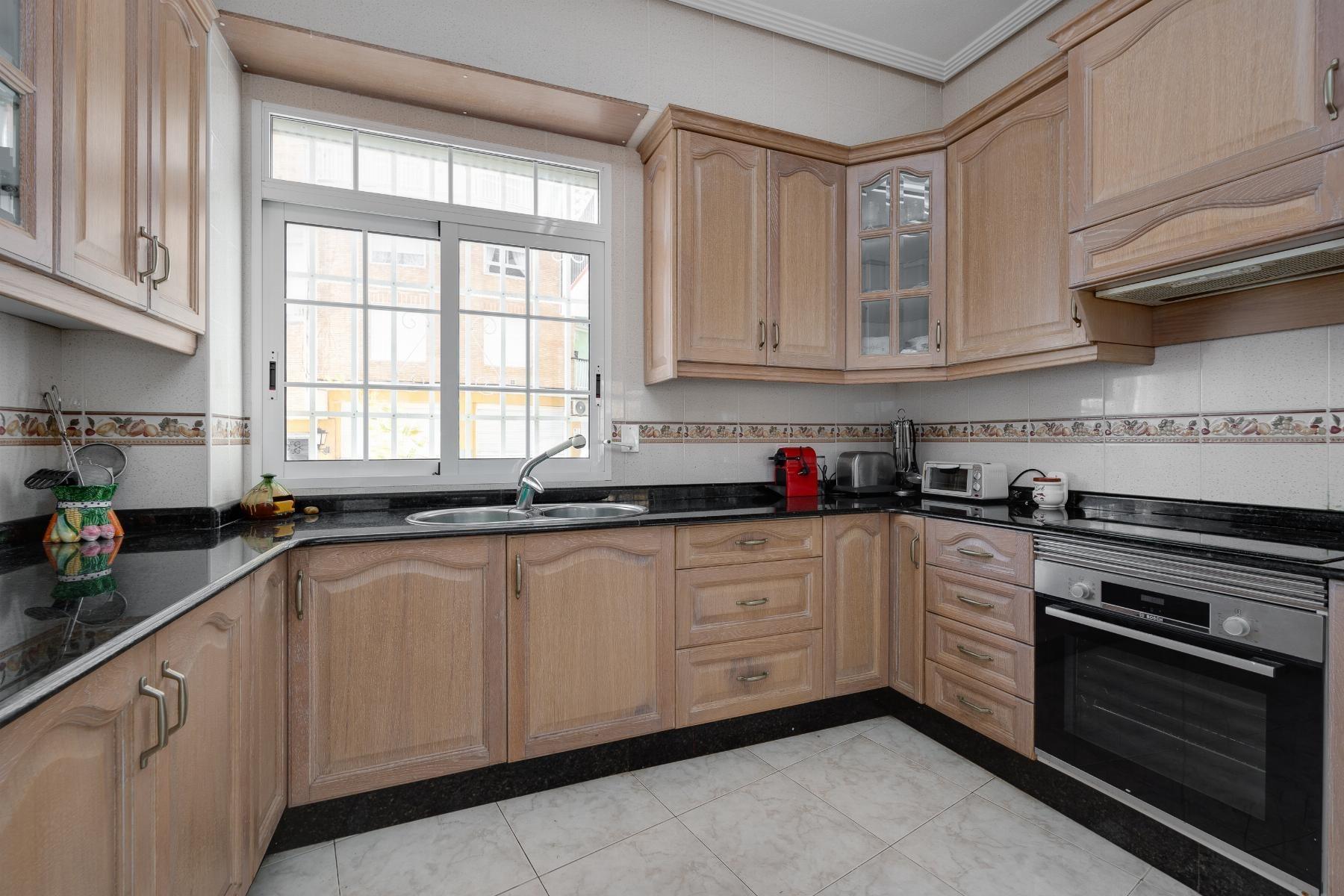 Primera línea con terraza de 38 m2 y vistas panorámicas en T - foto 14