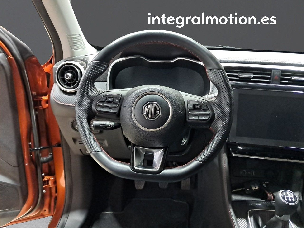 MG ZS 1.5 Luxury - foto 11