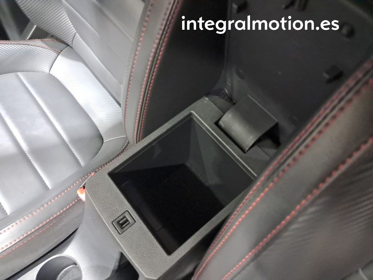 MG ZS 1.5 Luxury - foto 22