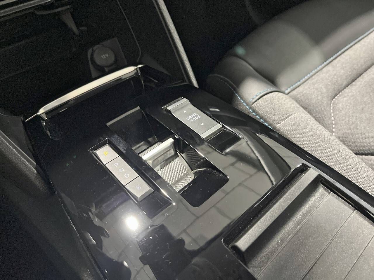 Citroën C4 ë-C4 eléctrico 100kW 50kWh Feel Pack - foto 20