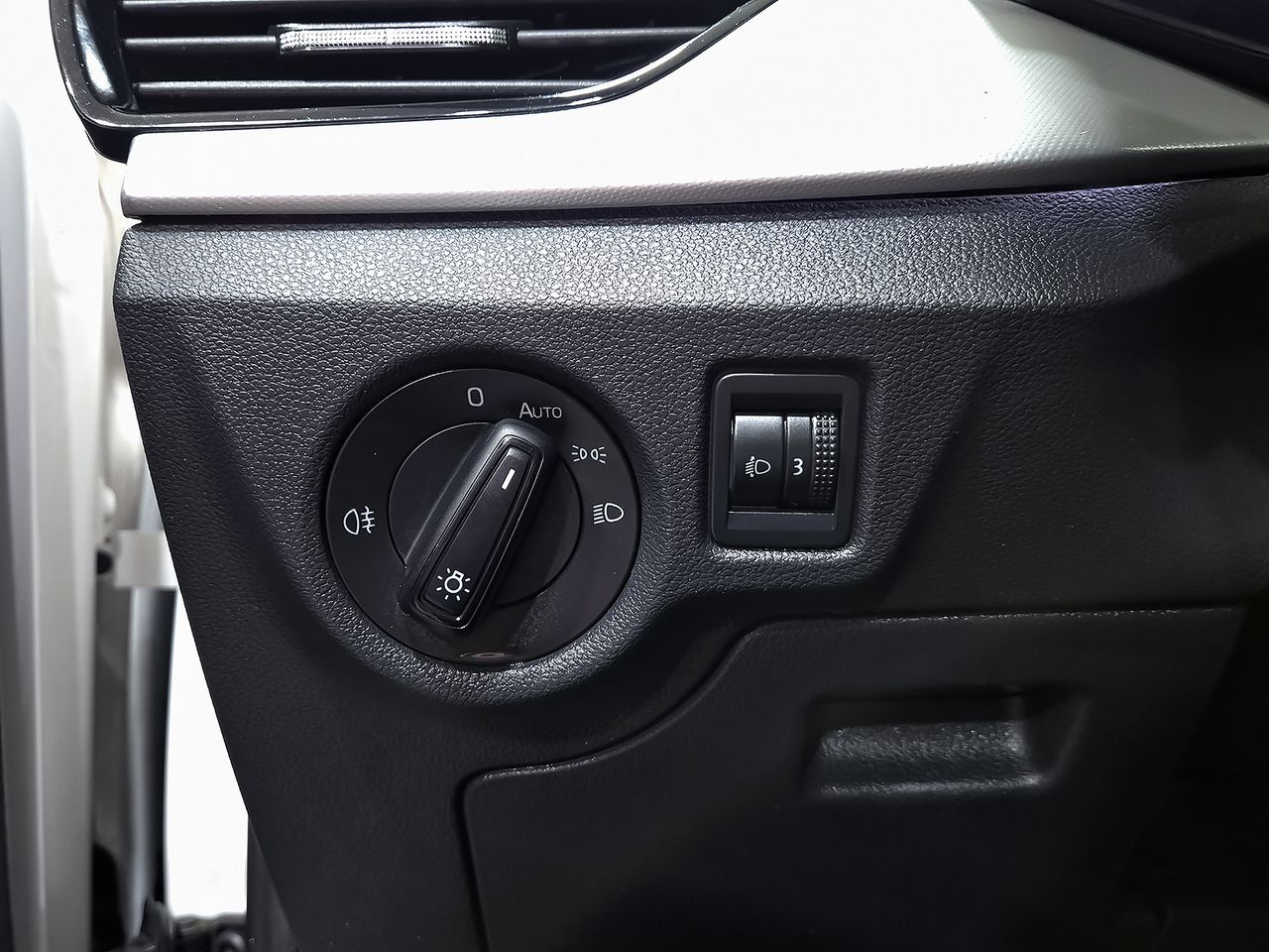 Skoda Kamiq 1.0 TSI 81kW (110CV) Ambition - foto 10