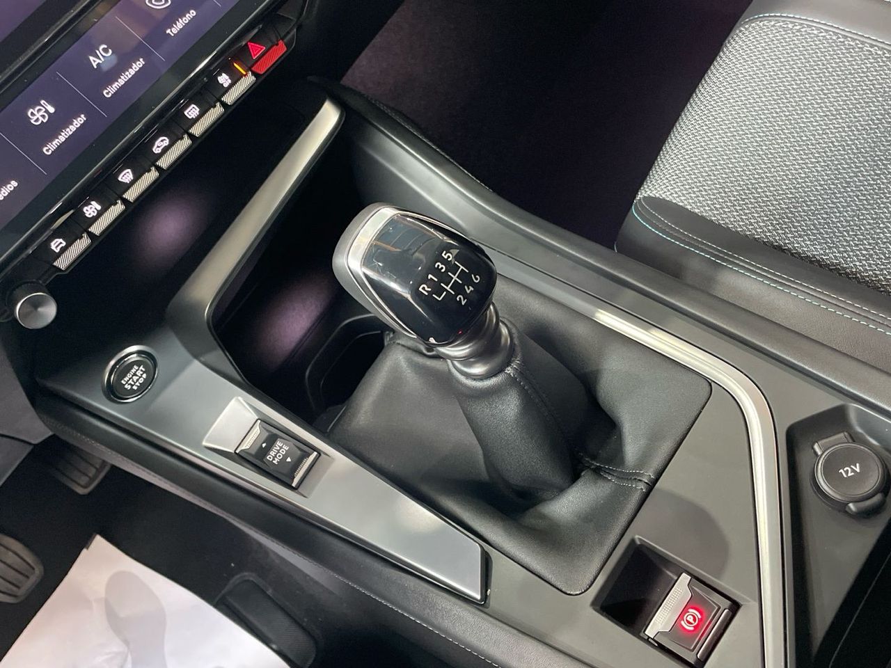 Peugeot 308 PureTech 130 S&S Allure 96 kW (130 CV) - foto 14