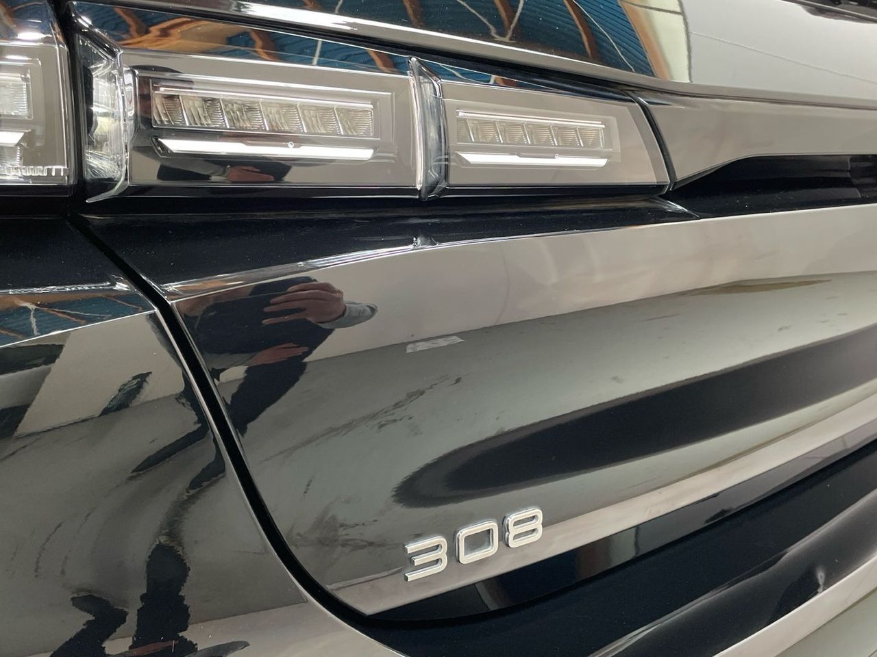 Peugeot 308 PureTech 130 S&S Allure 96 kW (130 CV) - foto 31