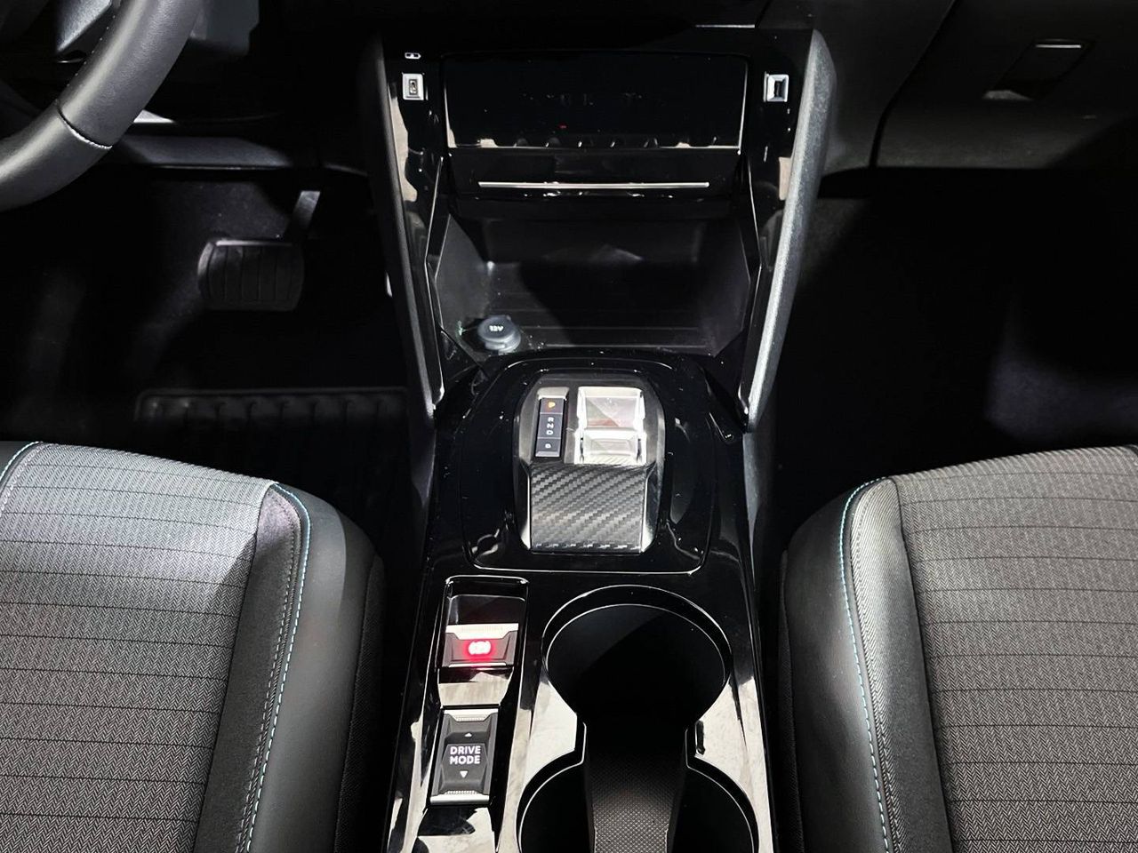 Peugeot 208 Eléctrico Allure Pack - foto 16