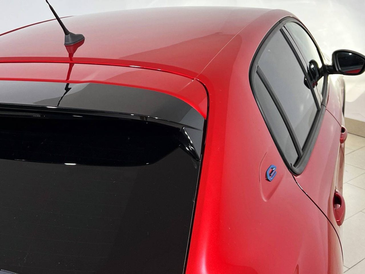 Peugeot 208 Eléctrico Allure Pack - foto 27